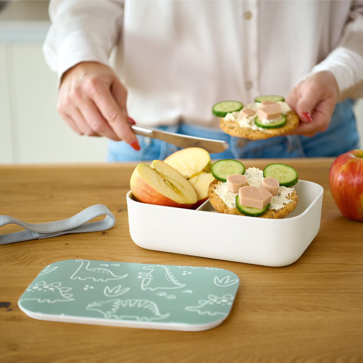 zeller-kids-dino-lunch-box-brotdose-kunststoff-mit-f-chern image 7